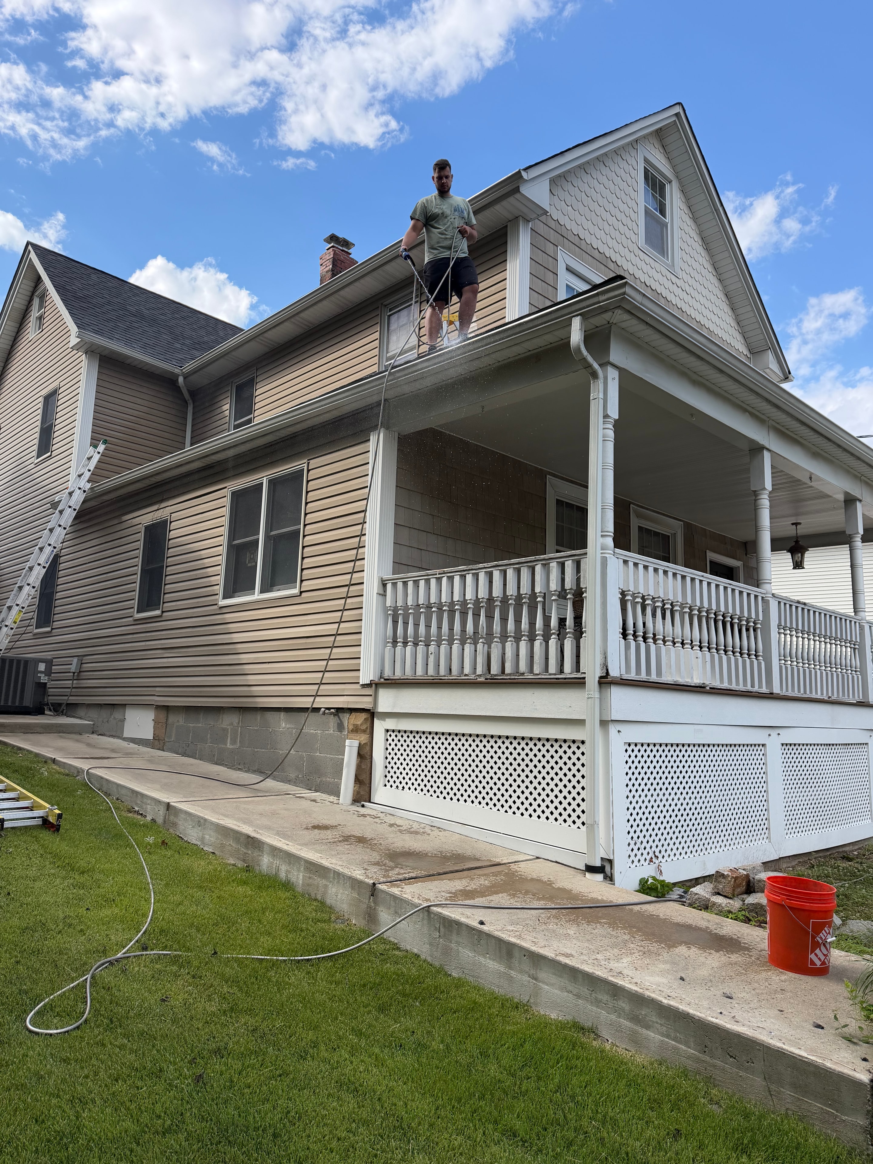 Gutter cleaning job 2