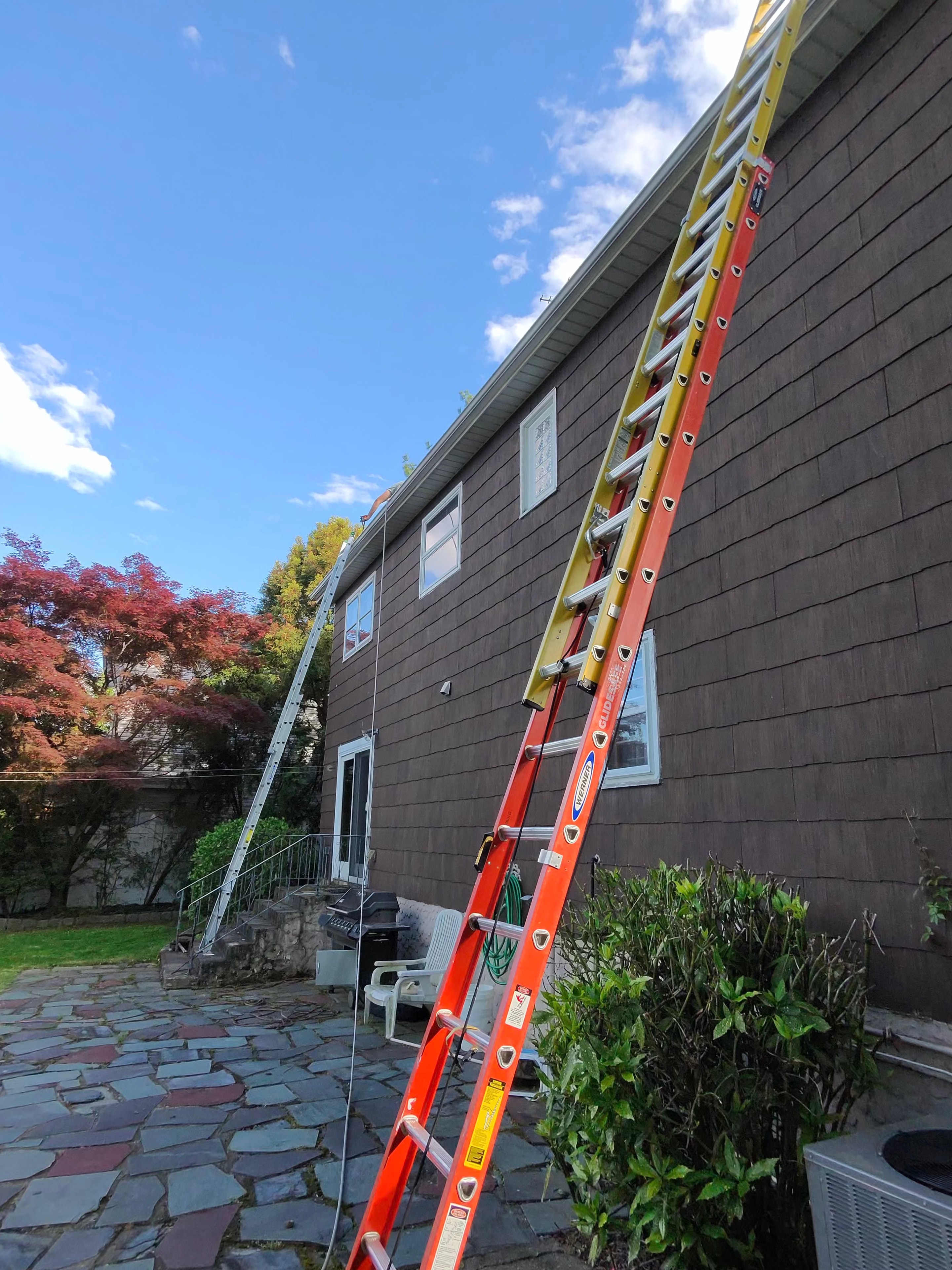 Gutter cleaning job 5
